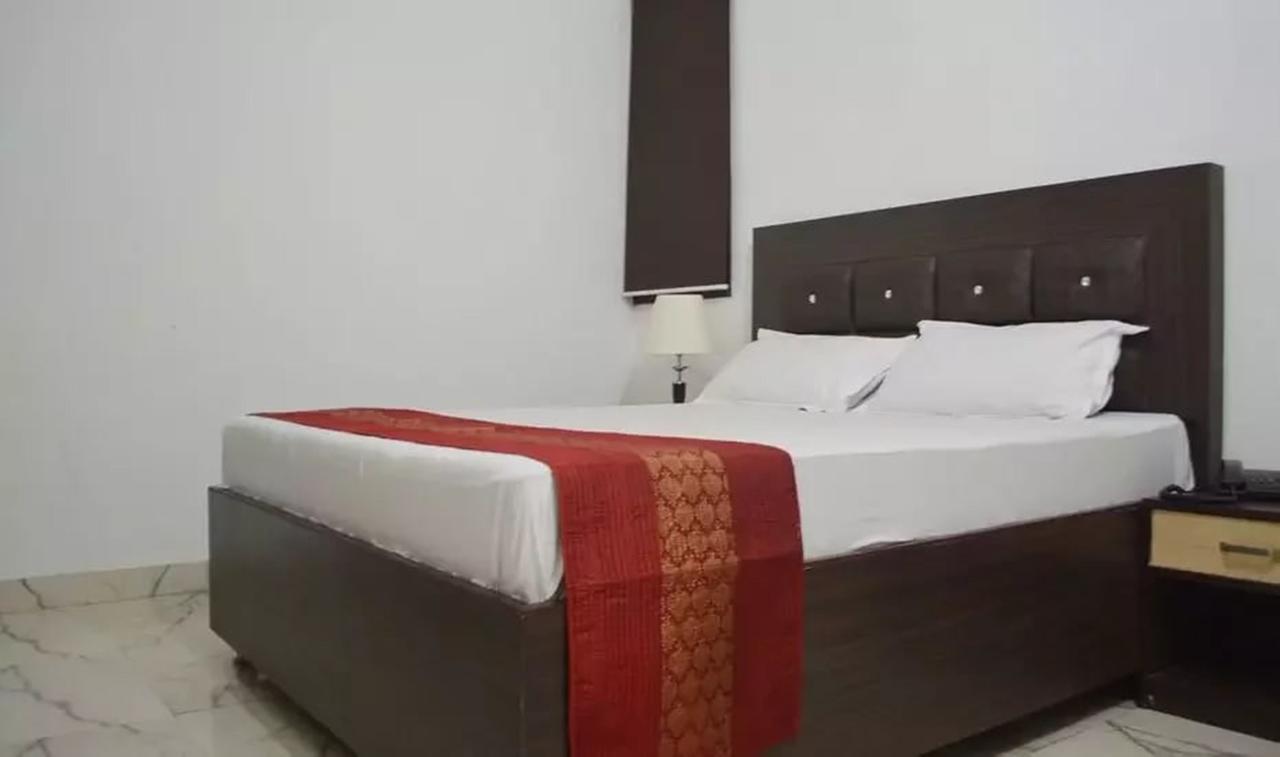 Hotel Mehra Inn Amritsar Exterior photo